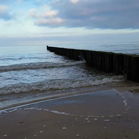 Strandhaus 度假居 塞巴特黑灵斯多夫